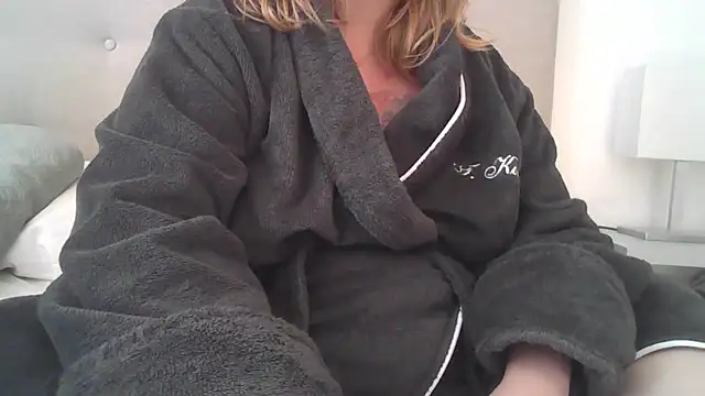 sizha6 online show from November 17, 9:32 am