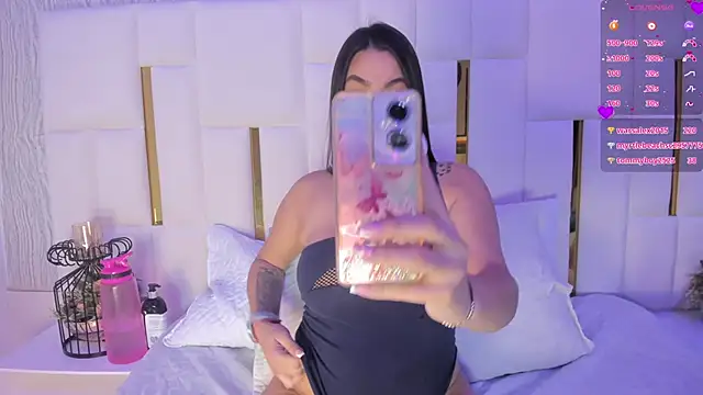 hillary uckerman  online show from September 9, 11:32 am