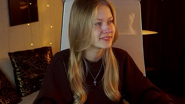 EveMundie online show from June 3, 9:54 am