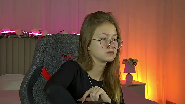 EveMundie online show from September 29, 6:18 am