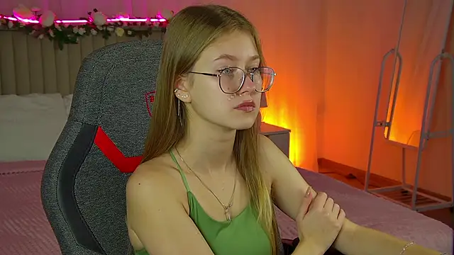 EveMundie online show from September 17, 12:14 pm