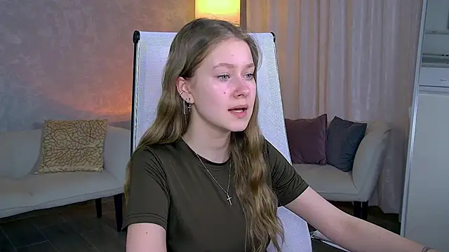 EveMundie online show from March 30, 9:09 am