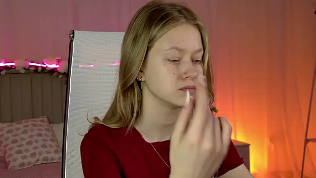 EveMundie online show from April 20, 9:45 am