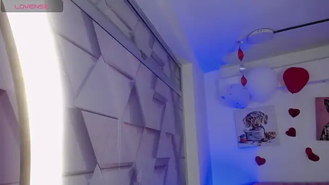 LoreleyNovoa online show from February 19, 4:34 am