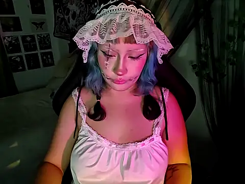 blue katt online show from October 18, 9:49 pm