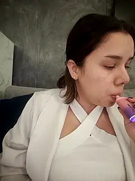 EmmaSulivan online show from September 16, 12:46 pm