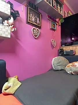 sexymelli18 online show from December 1, 8:55 pm