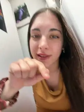 sexymelli18 online show from June 3, 2:33 pm