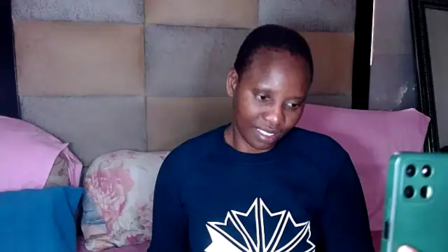 DIVAASS1 online show from April 13, 7:53 am