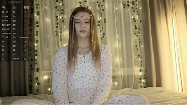 CarolinePepper online show from February 1, 7:12 pm