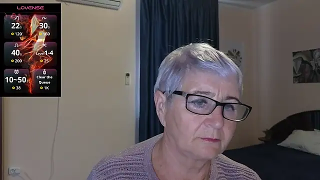 Sandra Snowflake online show from October 22, 12:21 pm