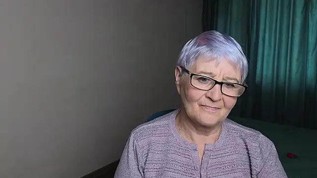 Sandra Snowflake online show from September 18, 11:31 am