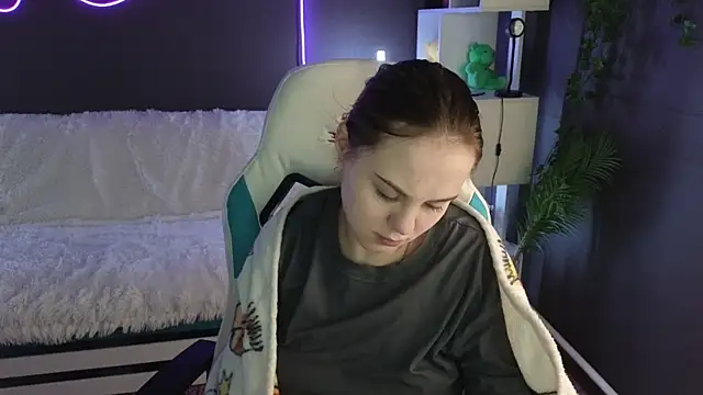 Dyna bae online show from September 15, 2:09 am