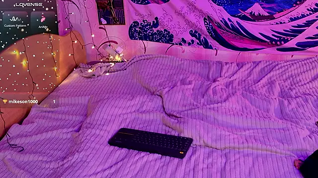 aishiro online show from March 1, 5:01 pm