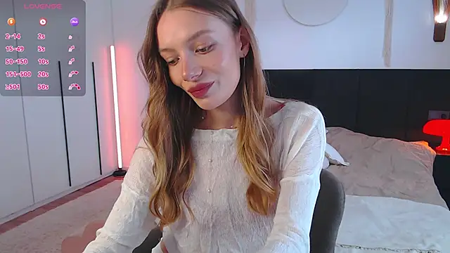 LunaticaBae online show from February 20, 3:05 am