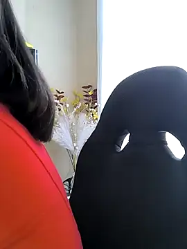 Mrsvictoriaaa online show from April 4, 8:18 pm