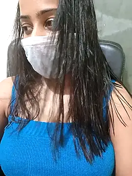 COZY ROZI online show from October 11, 5:59 pm