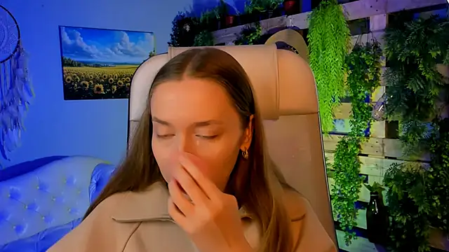 JenniferGraces online show from October 7, 9:57 am