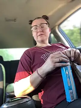 HTXBELLE online show from April 6, 10:33 pm