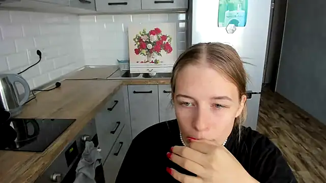 AnnNorriss online show from October 20, 10:40 am