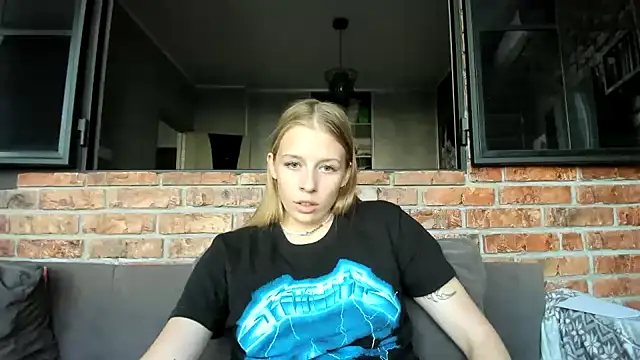 AnnNorriss online show from September 25, 3:11 pm