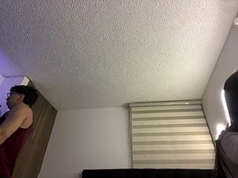 DesireLuxe online show from April 4, 6:01 am