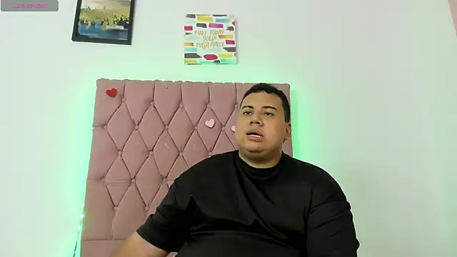 MICHAEL AND SHARON online show from October 30, 4:37 am