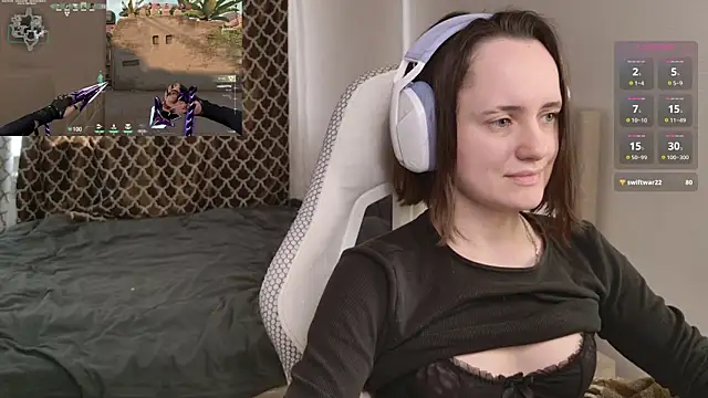 Luna Loveee online show from September 26, 5:27 am