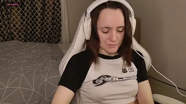 Luna Loveee online show from January 15, 3:56 am