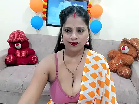 leahgotiii online show from September 19, 3:38 am