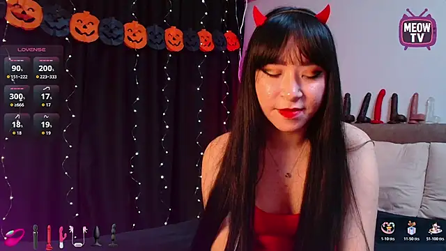 miyakimi0101 online show from October 27, 2:07 am