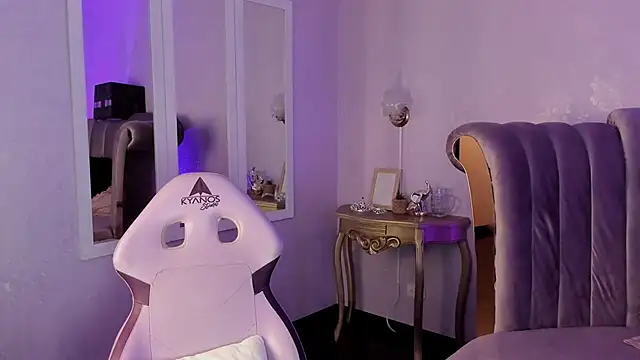 Seren Bleck online show from September 19, 3:27 am