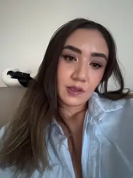 natashaleightt online show from March 15, 11:18 pm