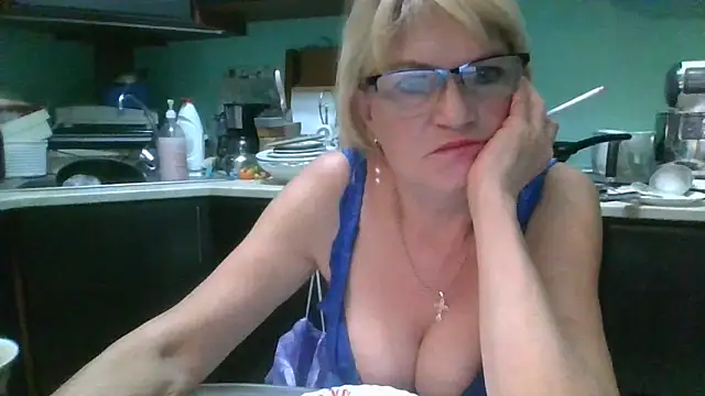 Heidi-Helga online show from September 18, 6:39 pm