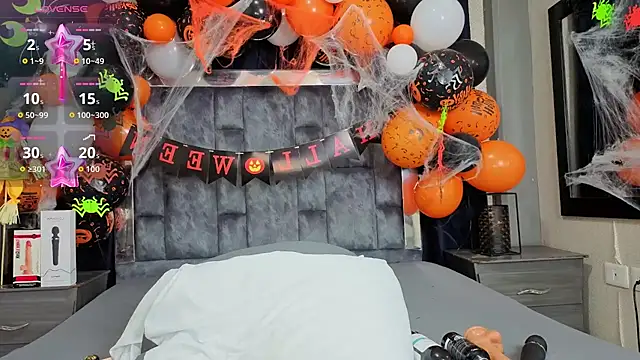 Effie cooper online show from October 20, 7:39 pm