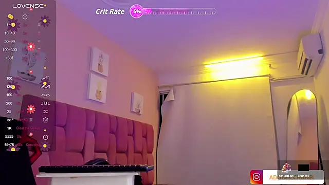 CHANELL 11INCHES online show from December 21, 1:10 am