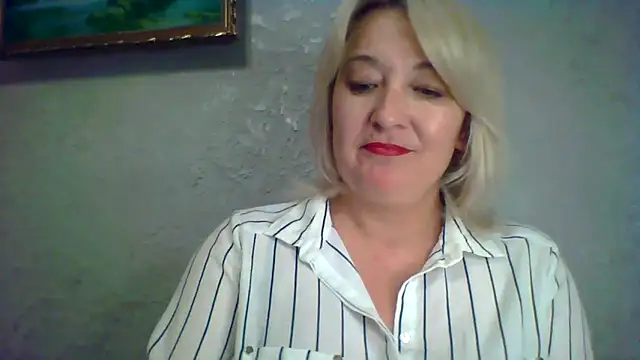 ArielXLoveresss online show from May 31, 1:06 pm