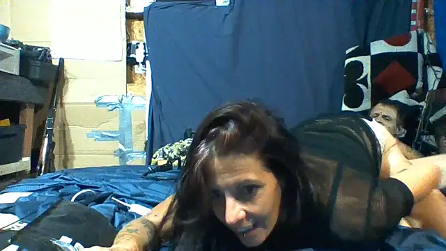 SillyRabbitz online show from August 3, 10:10 am