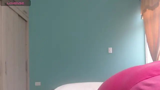 Anthonela Queen online show from December 15, 12:32 pm