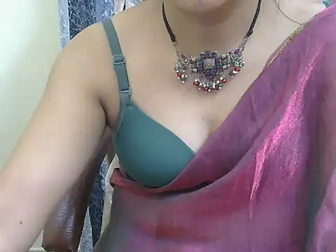 Lovely Manvi online show from November 29, 2:43 pm