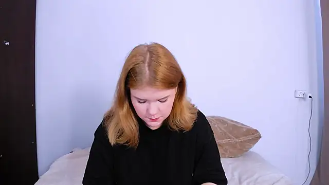 LaseyMoon online show from September 10, 2:11 am