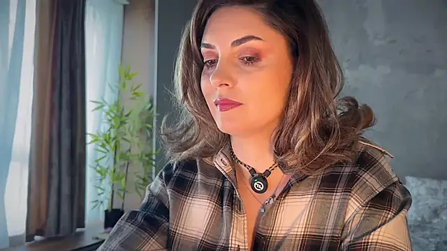  Allie  online show from April 1, 12:50 pm