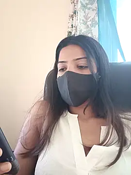 CRAZY  BITE online show from February 5, 9:45 am