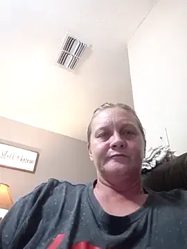 wetnwildforyou online show from October 18, 1:41 am