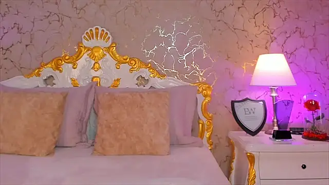 ScarlettWallace online show from September 11, 8:09 pm