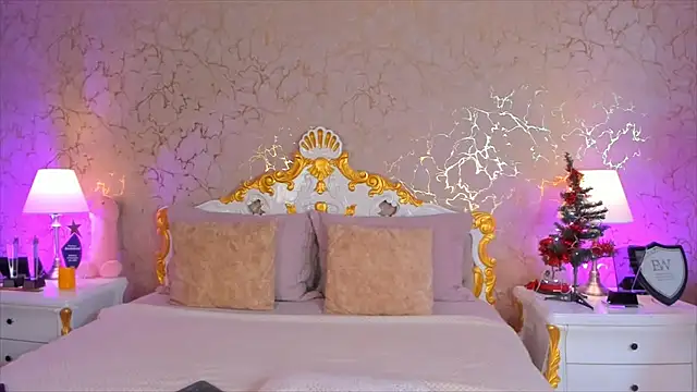 ScarlettWallace online show from December 21, 9:52 pm