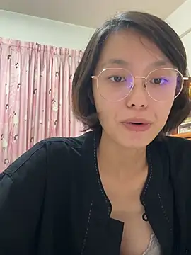 ladypaggy online show from April 4, 1:54 pm