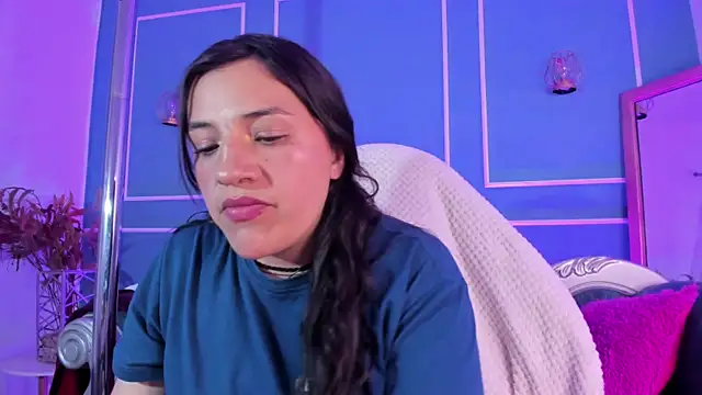 TaraTaylorr online show from October 13, 3:42 am