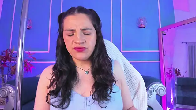 TaraTaylorr online show from September 19, 2:21 am