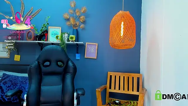 yessila parker online show from March 17, 9:46 am